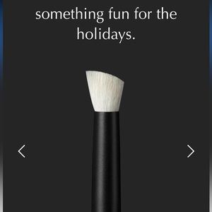 NWT Rephr Brush 32